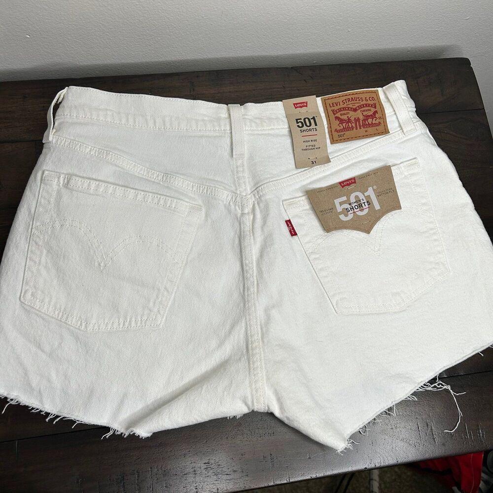 New Levi's 501 high rise white shorts - Picture 8 of 10